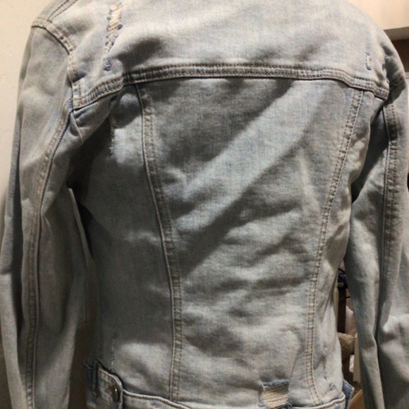 Jean jacket - Picture 2 of 4